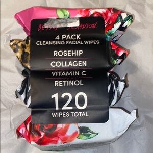 Betsey Johnson Cleansing Facial Wipes 4 Pack (120 wipes)